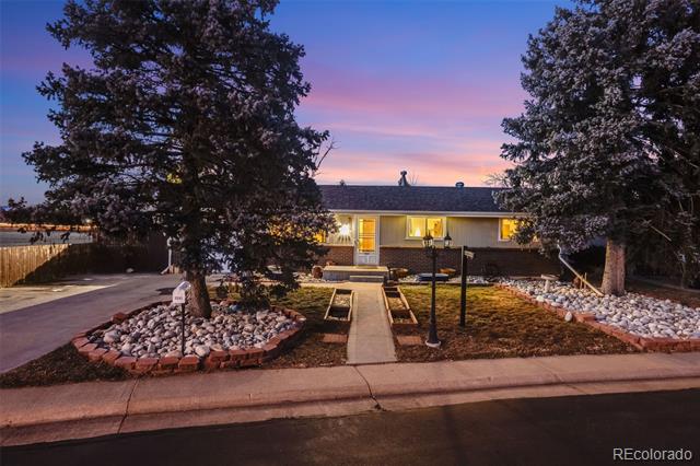 9585 W Dakota Avenue