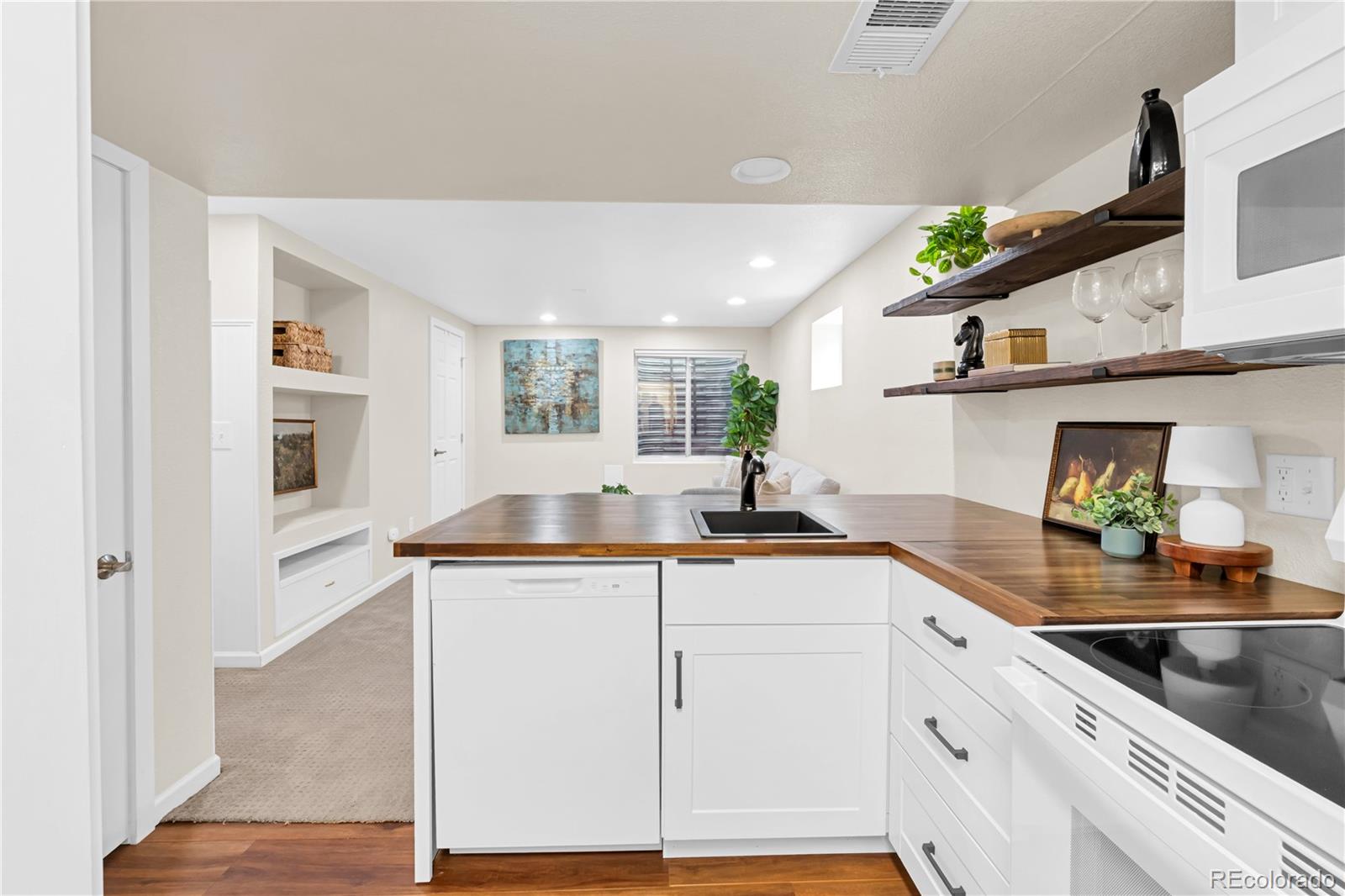 10516 Hyacinth Lane