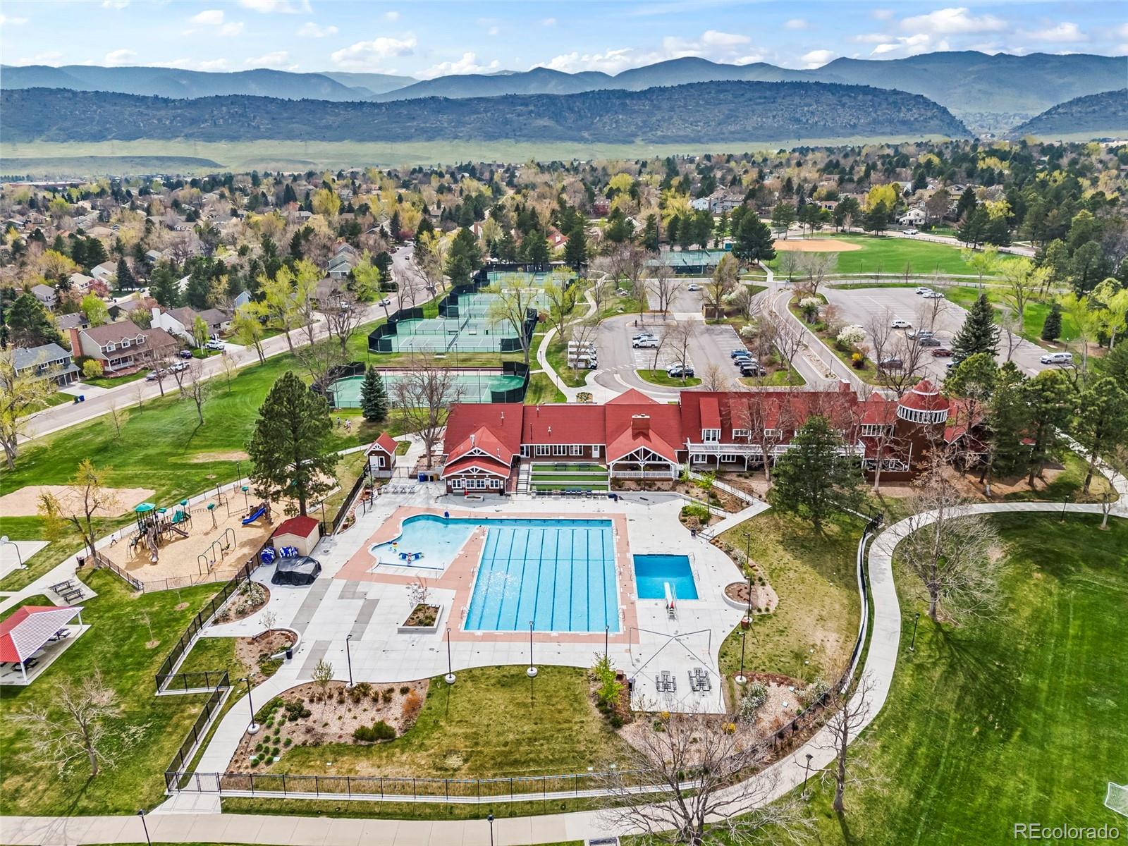10433 Red Mountain W