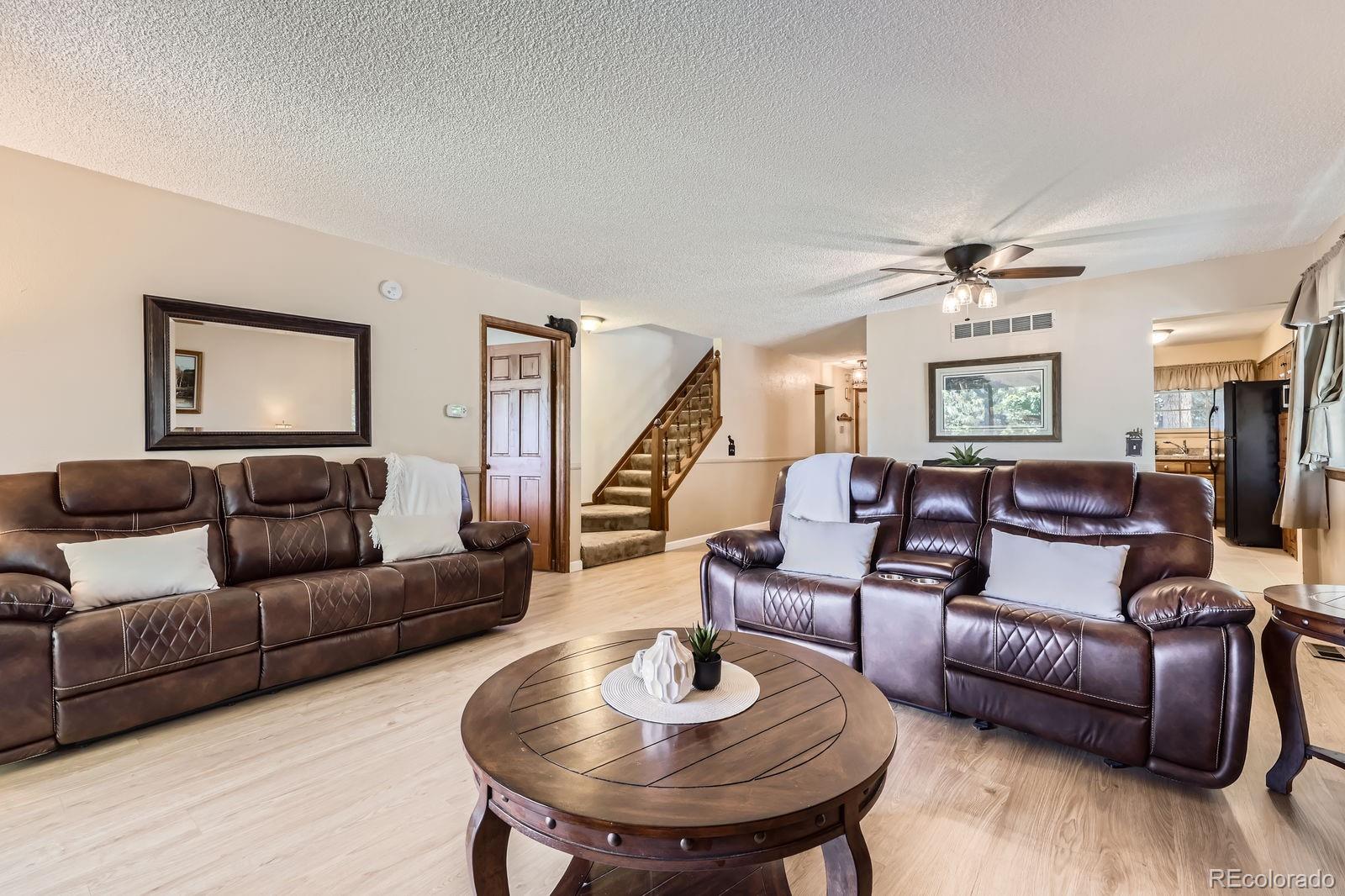 10433 Red Mountain W