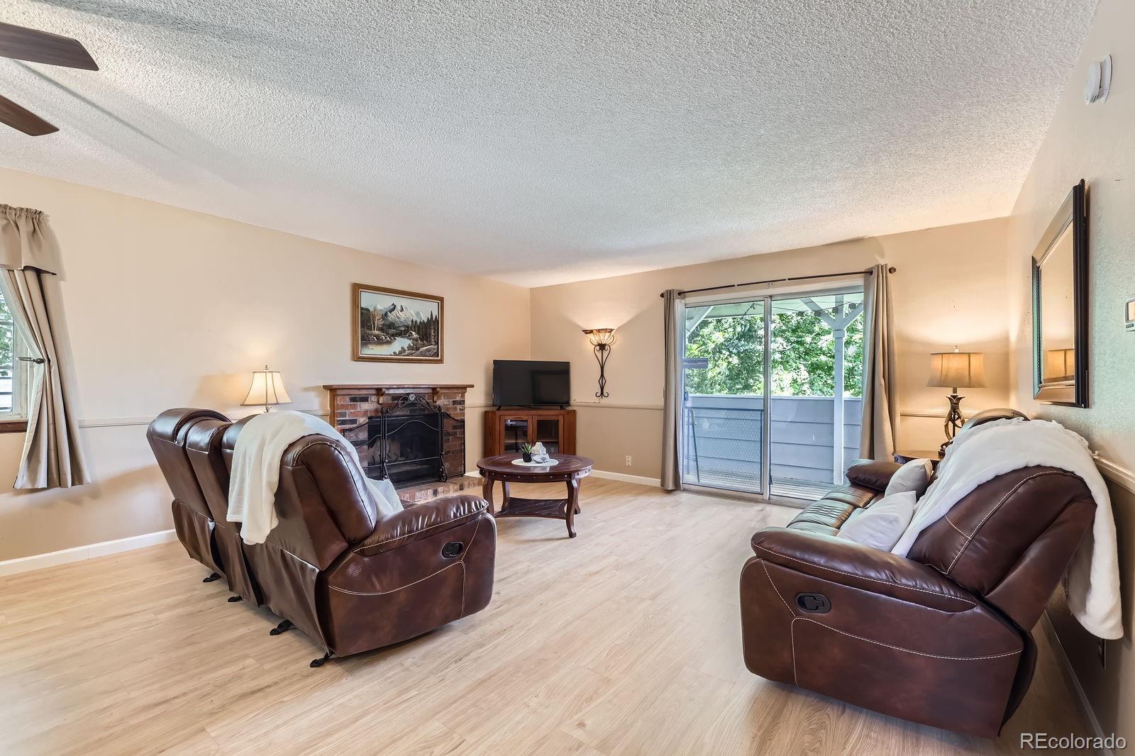 10433 Red Mountain W