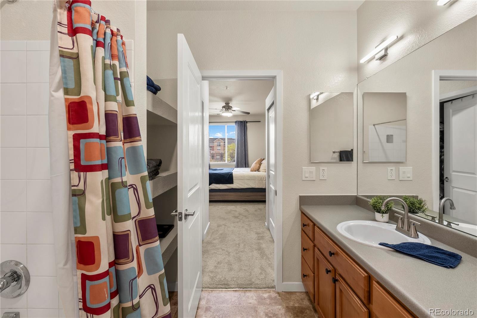 4100 Albion Street Unit: 424