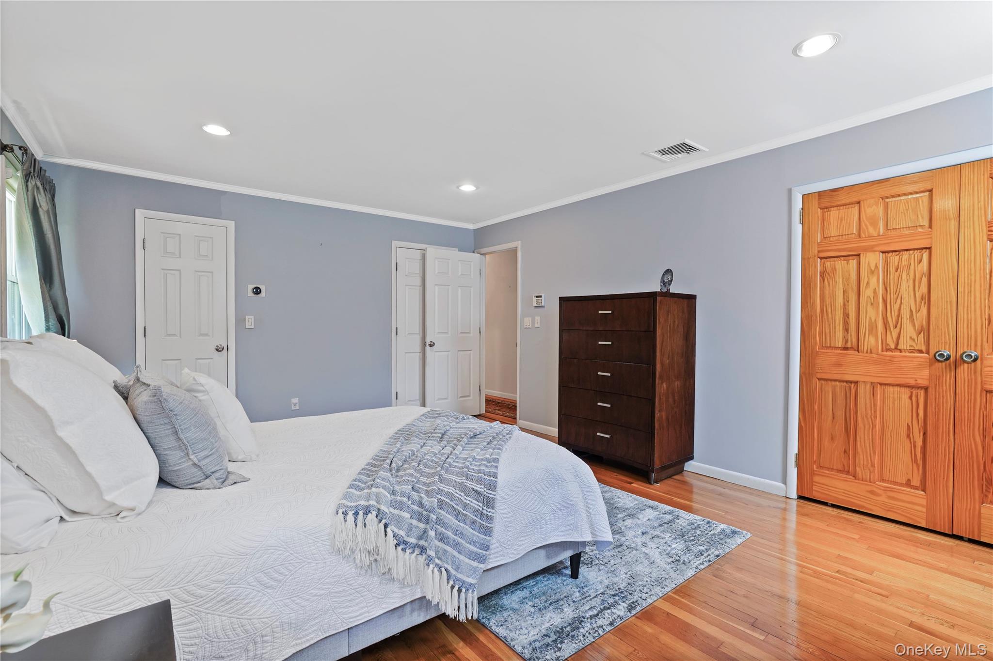 2 Rochambeau Drive