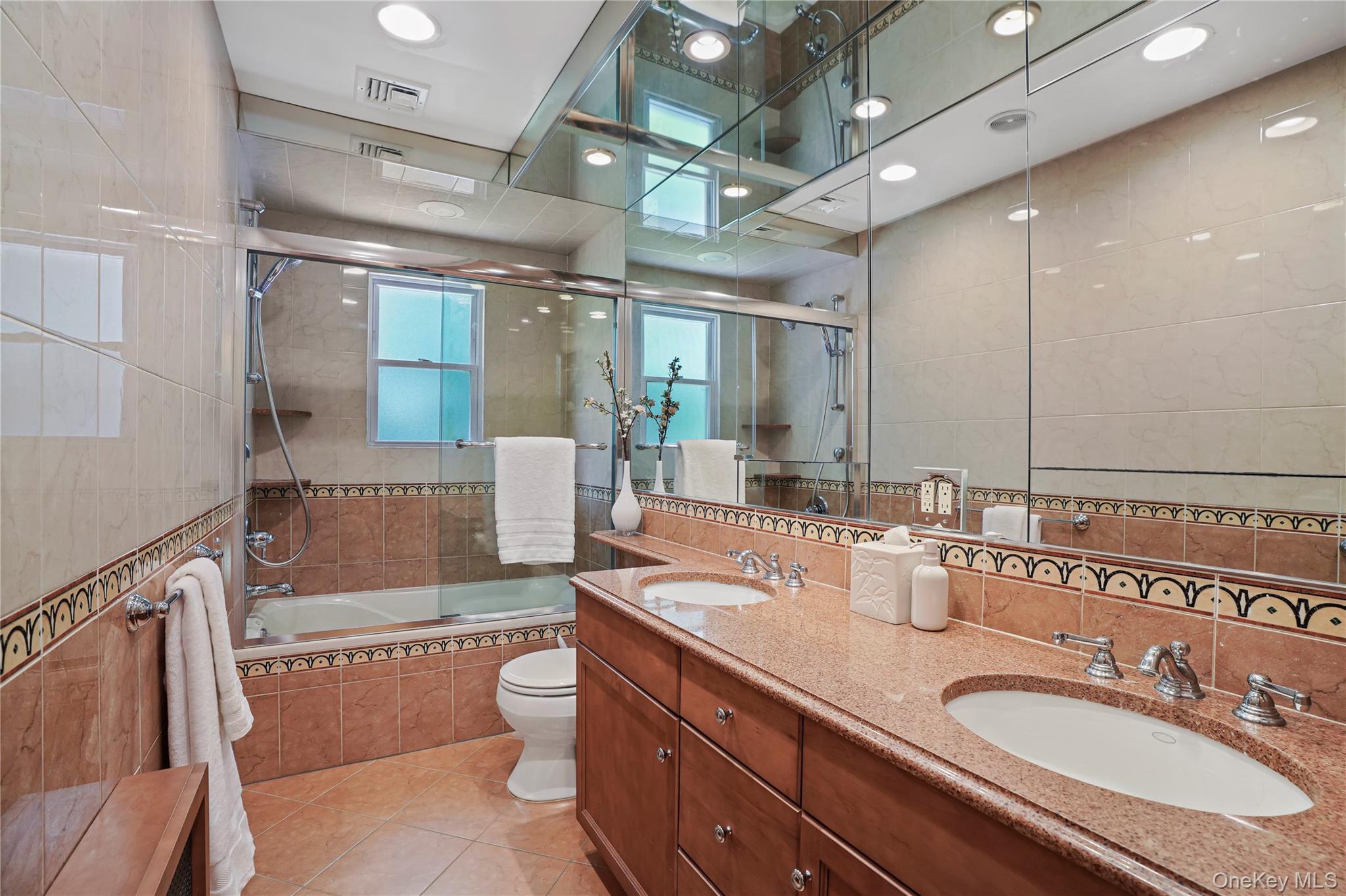 2 Rochambeau Drive