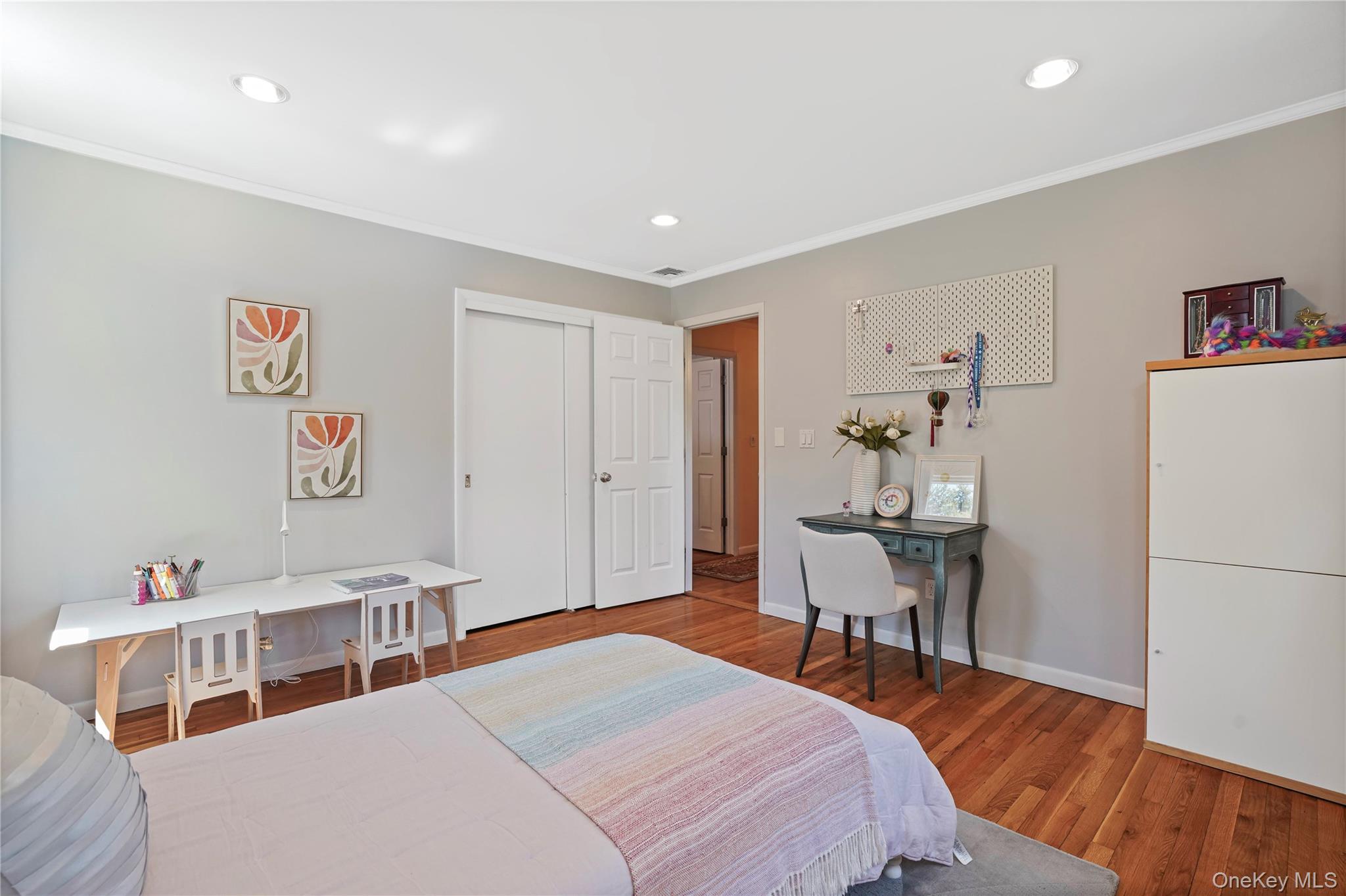 2 Rochambeau Drive