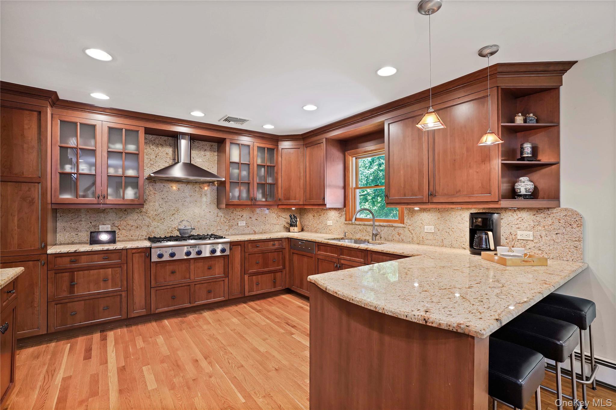 2 Rochambeau Drive