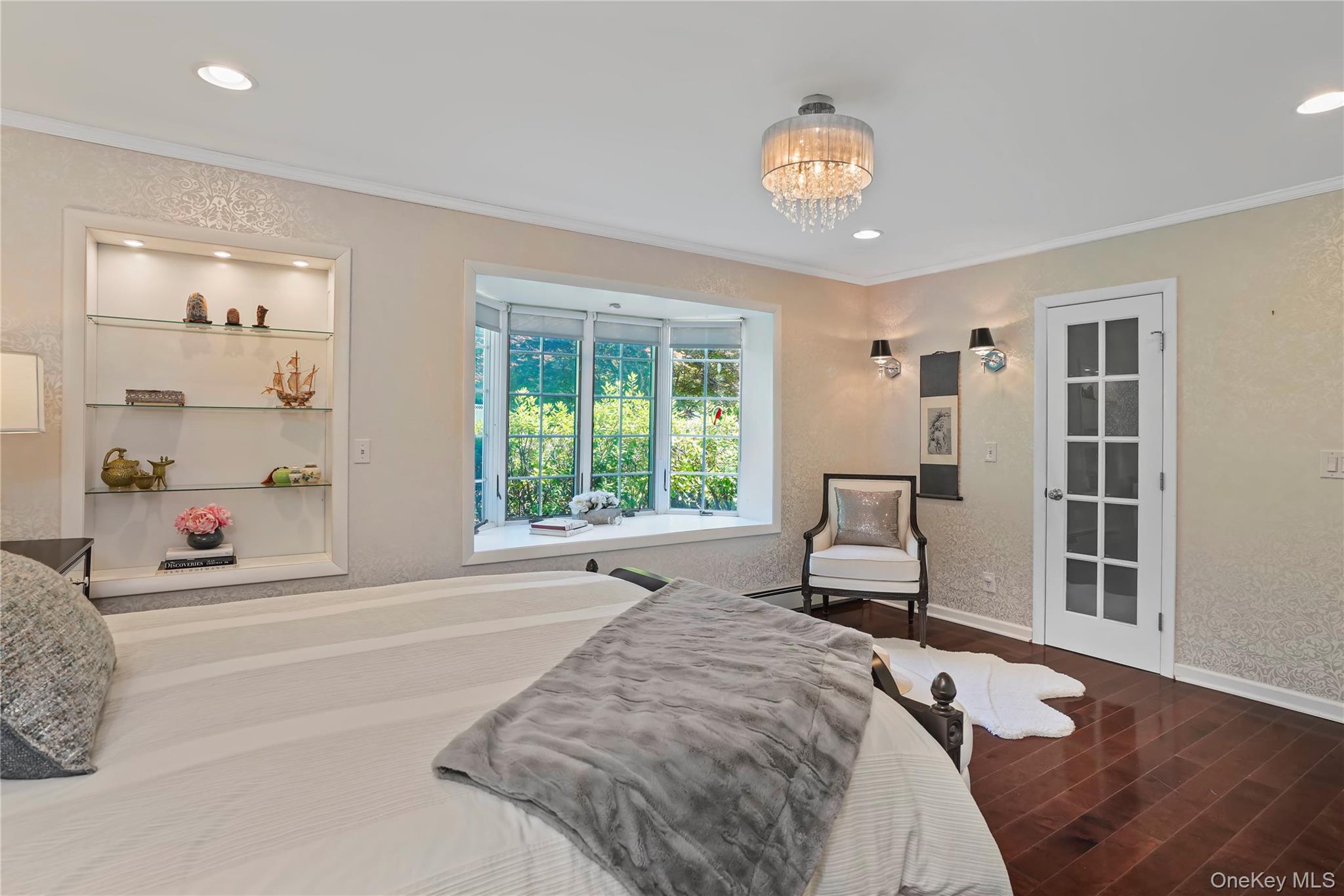 2 Rochambeau Drive