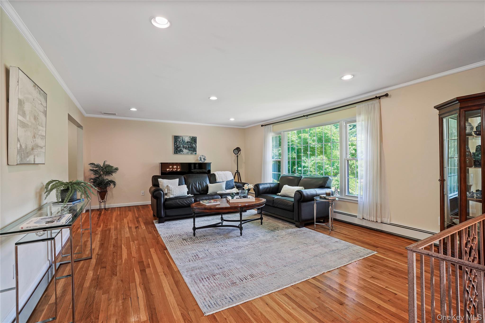 2 Rochambeau Drive