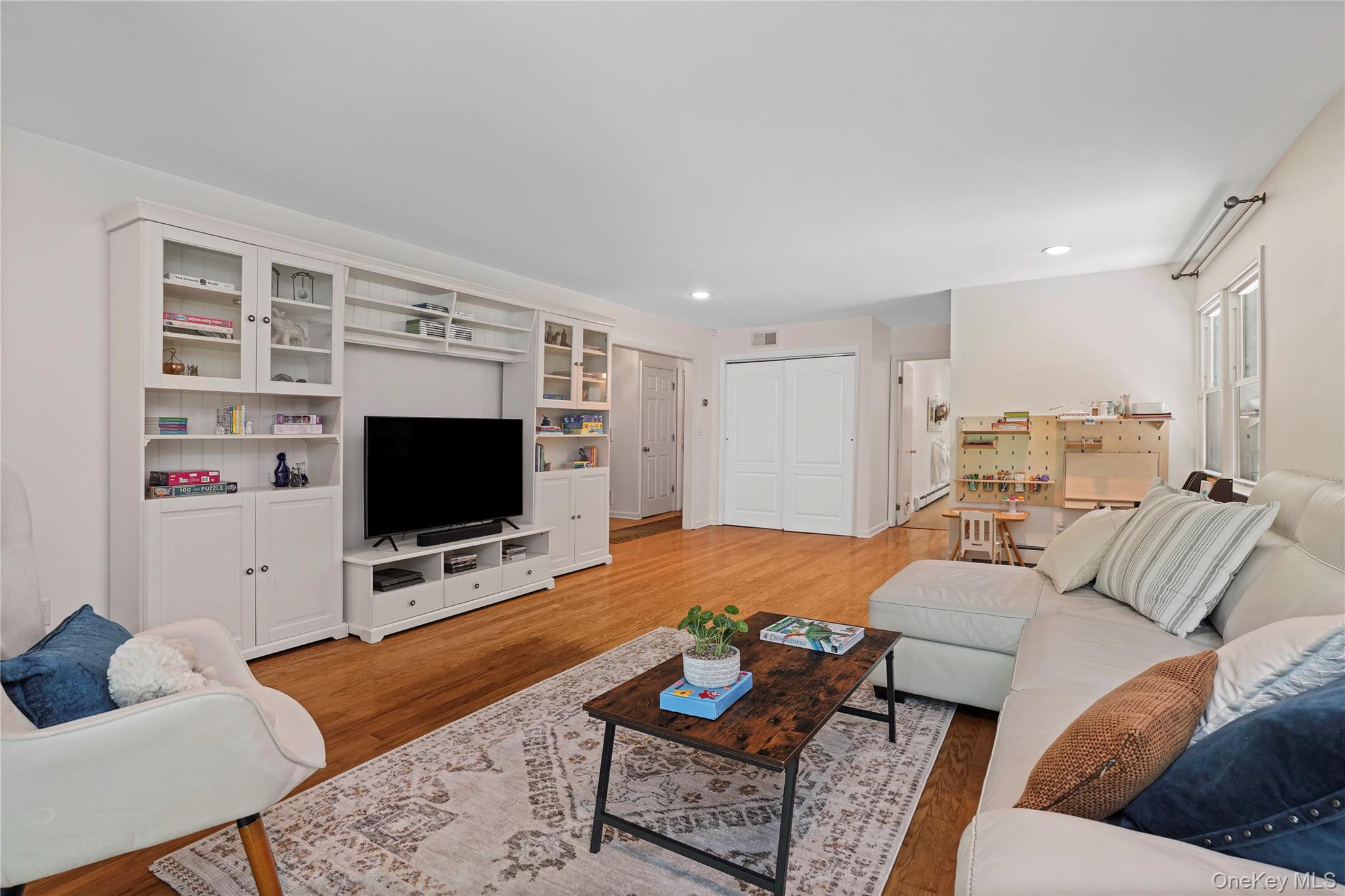 2 Rochambeau Drive
