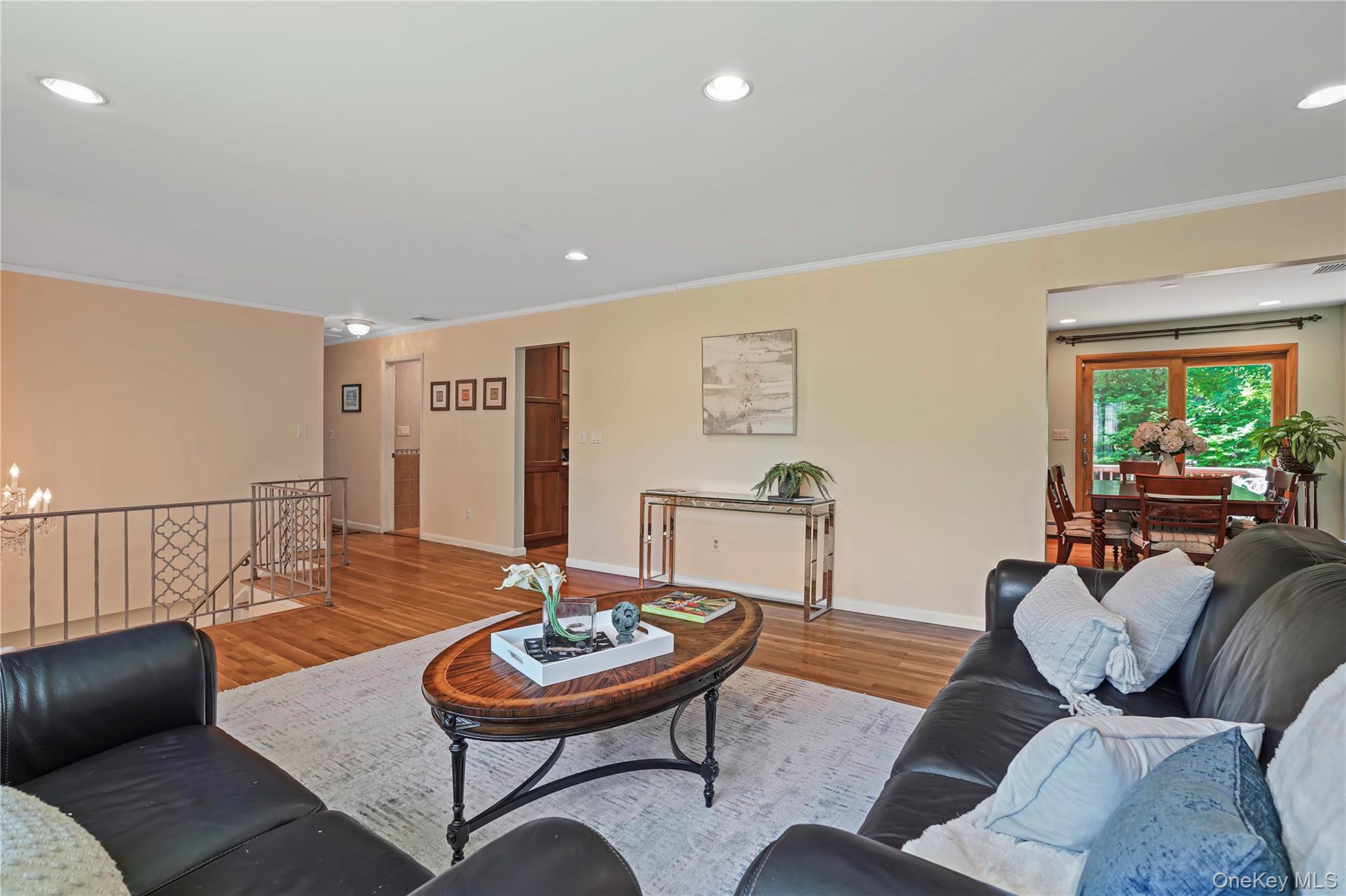 2 Rochambeau Drive