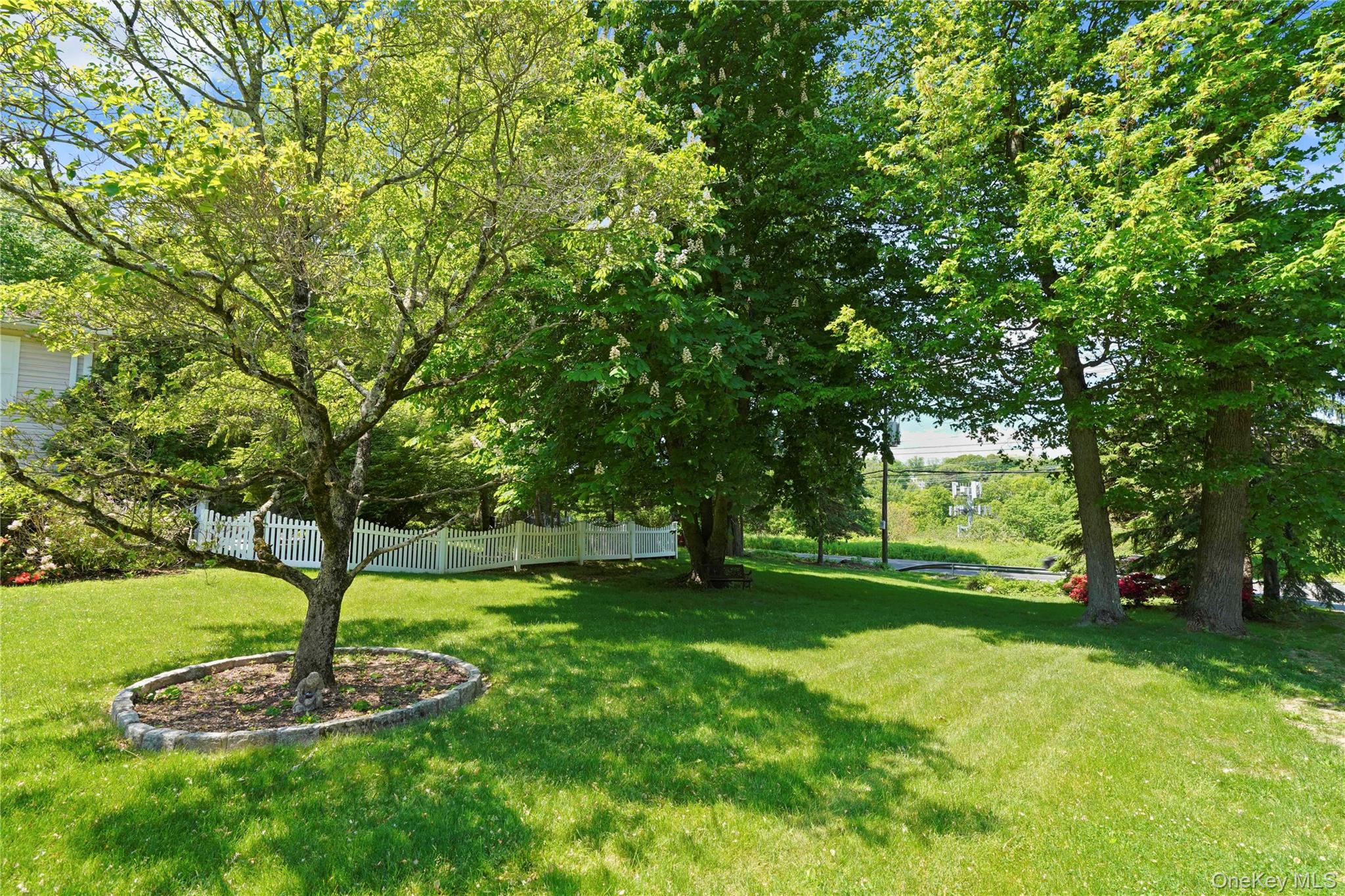2 Rochambeau Drive