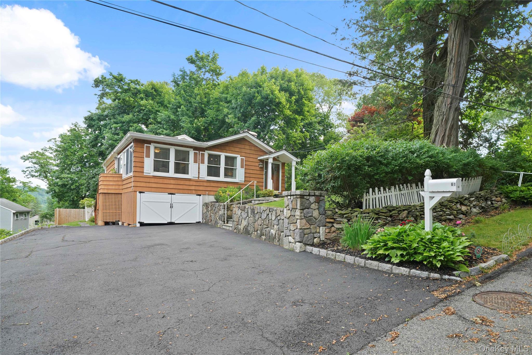 61 Ridgewood Drive