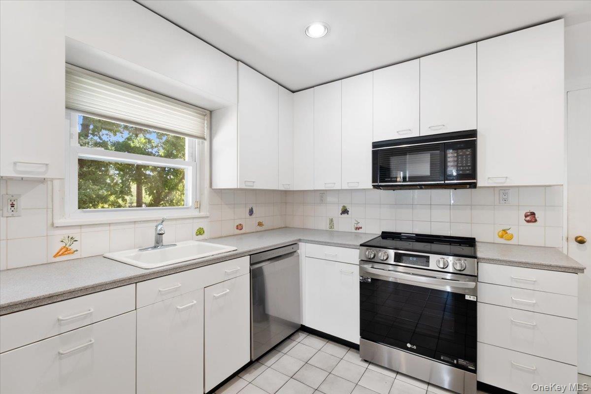 5 Hemlock Road