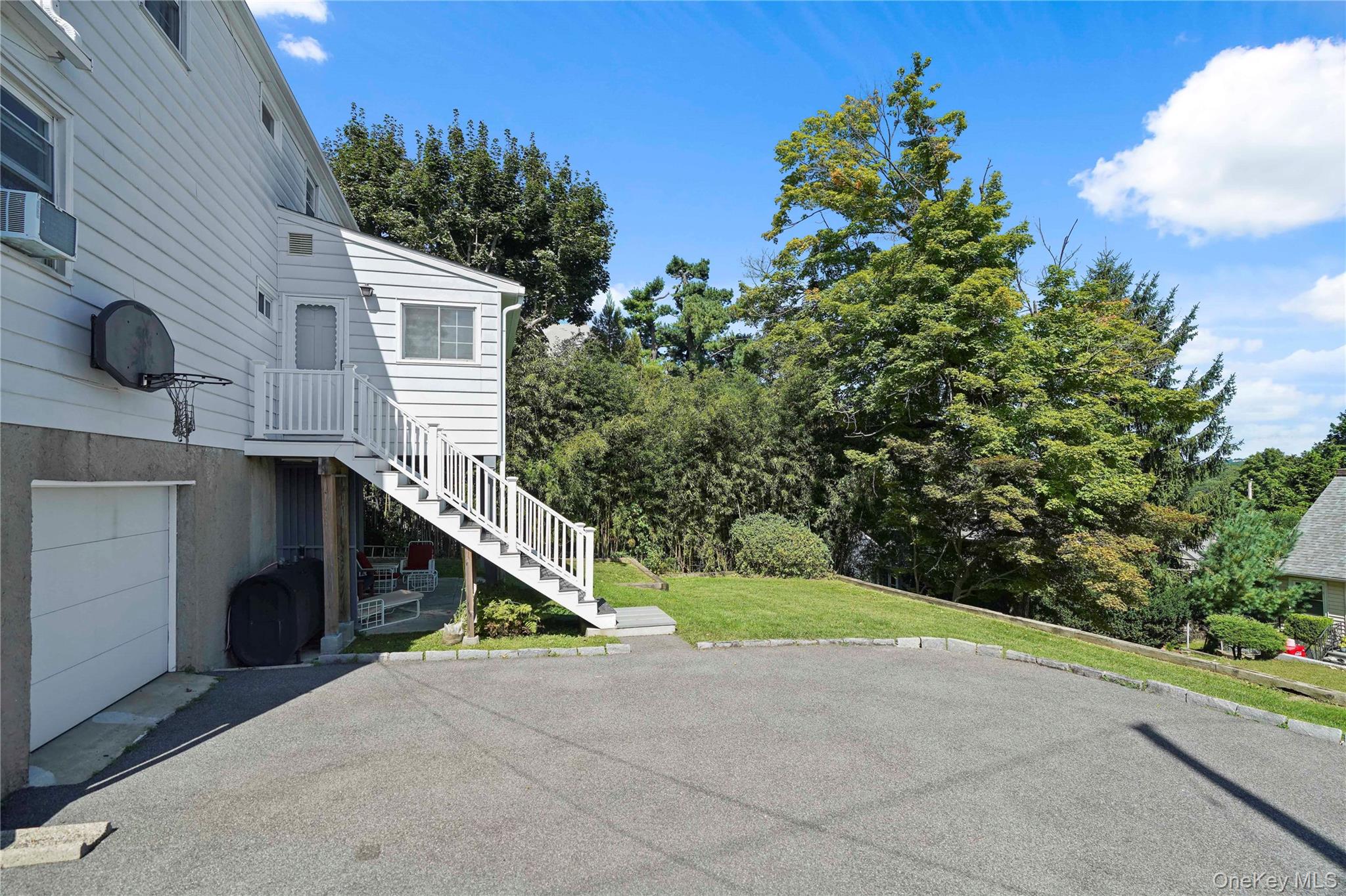 11 Riverview Avenue