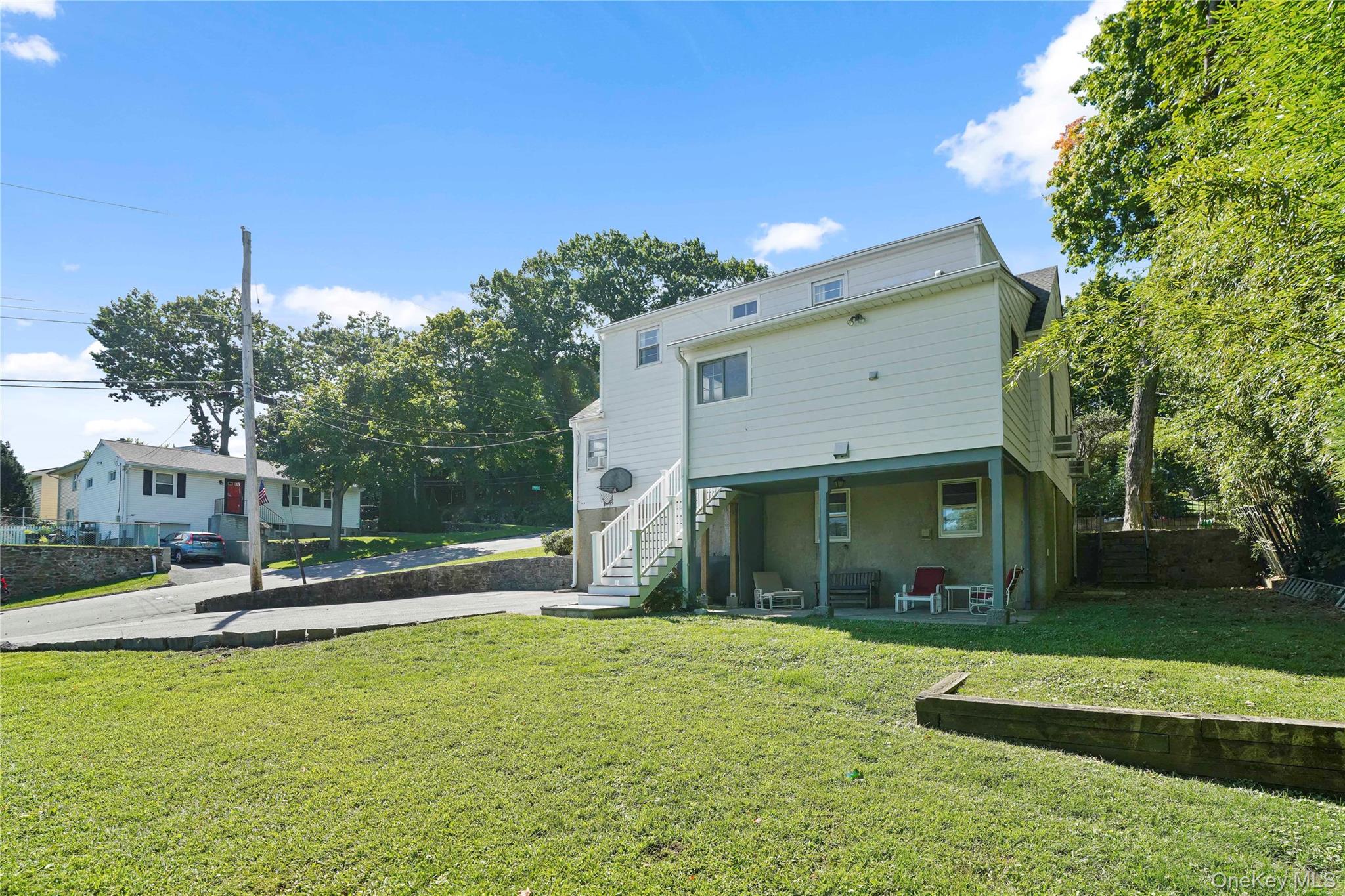 11 Riverview Avenue