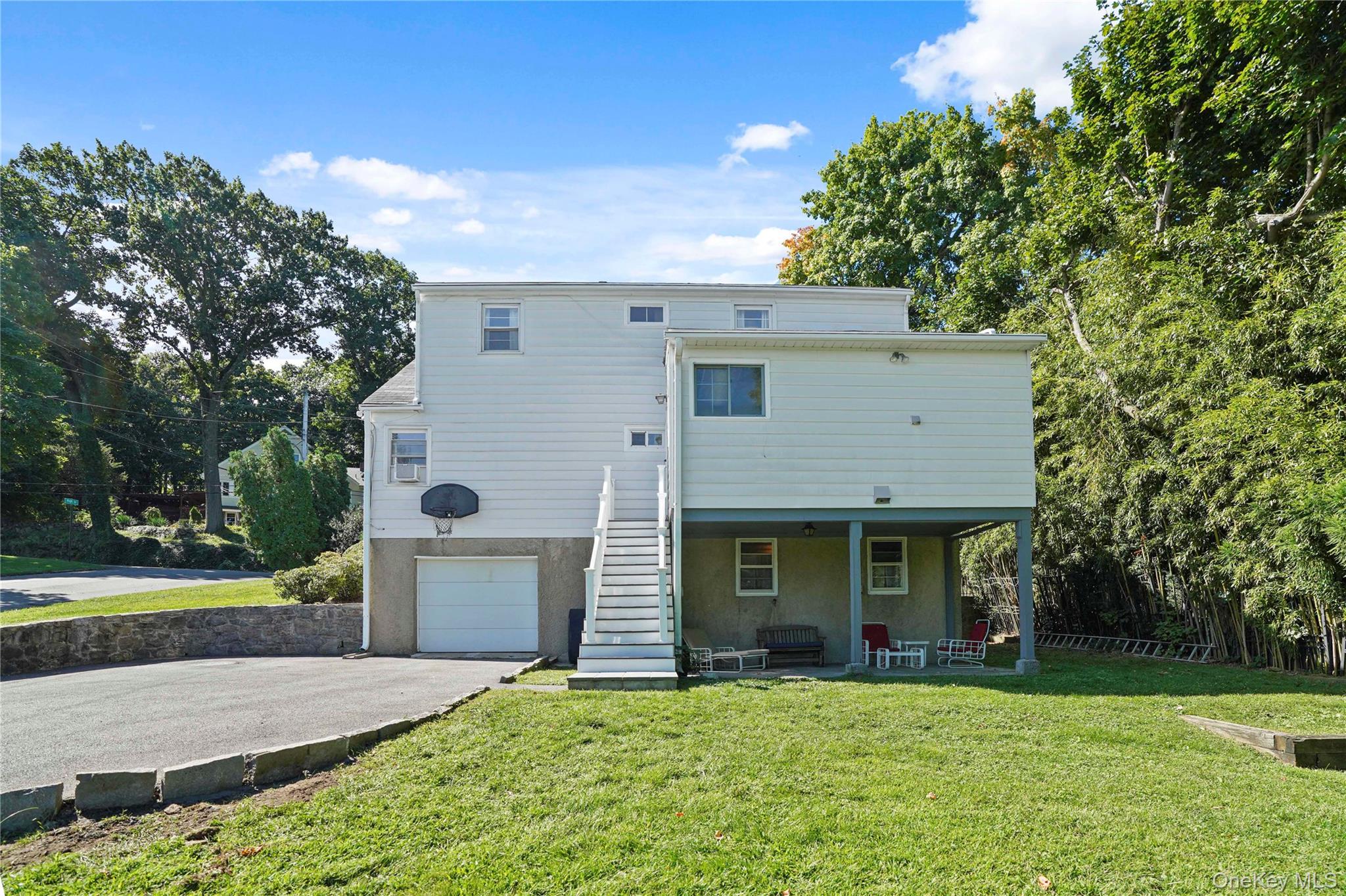 11 Riverview Avenue