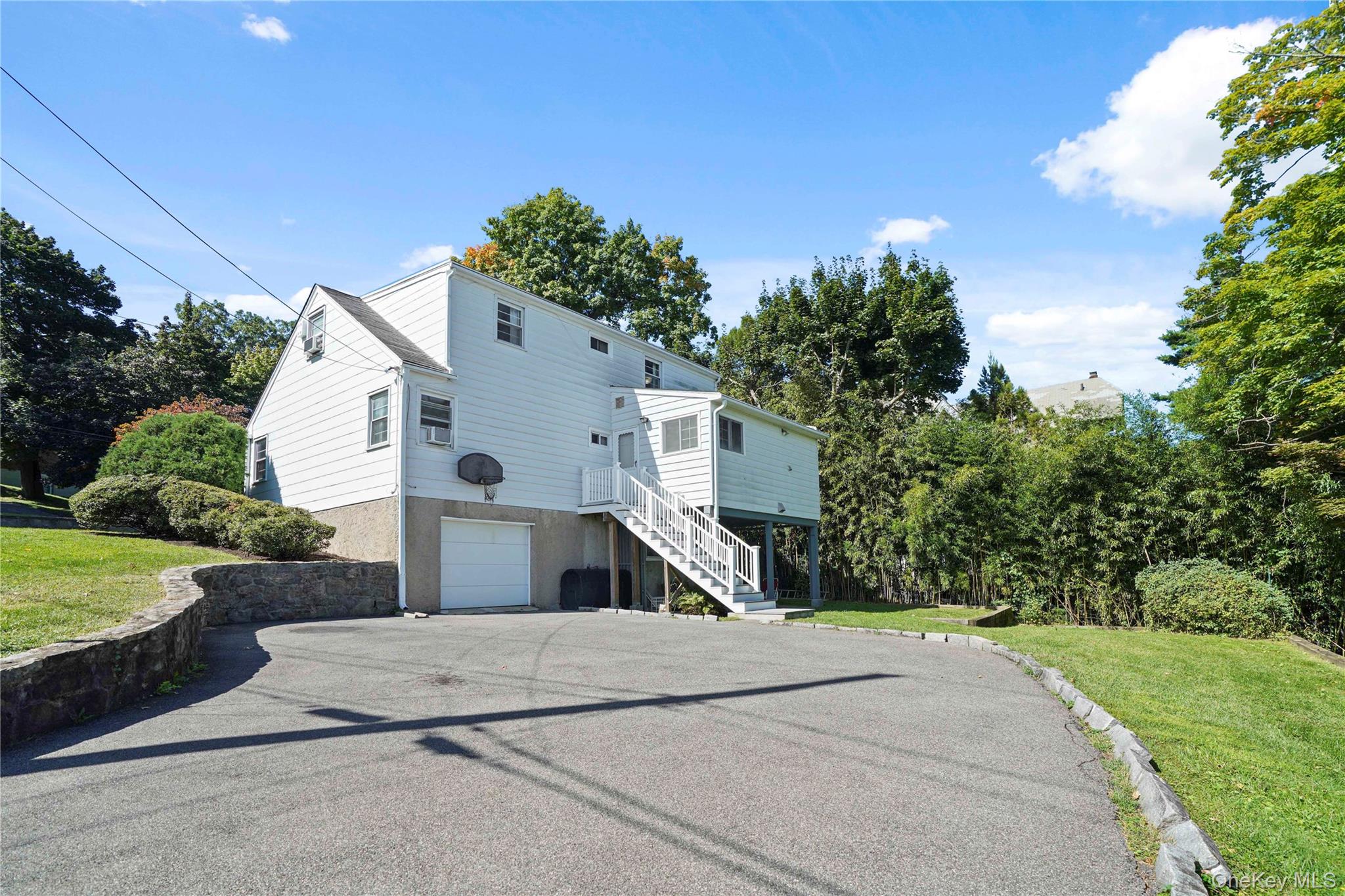 11 Riverview Avenue