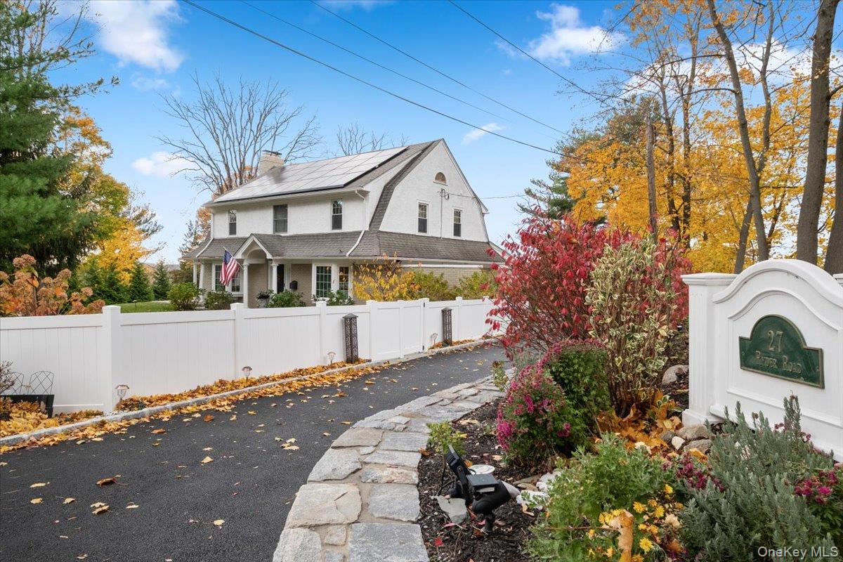 27 Ryder Road