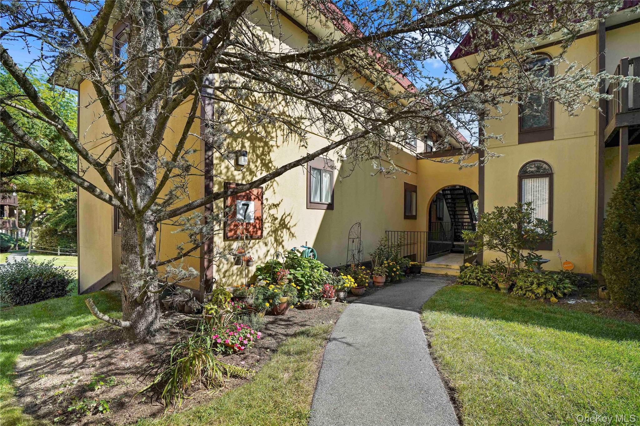 7 2 Granada Crescent Unit 7 2 White Plains Ny Us 10603 Key1056814