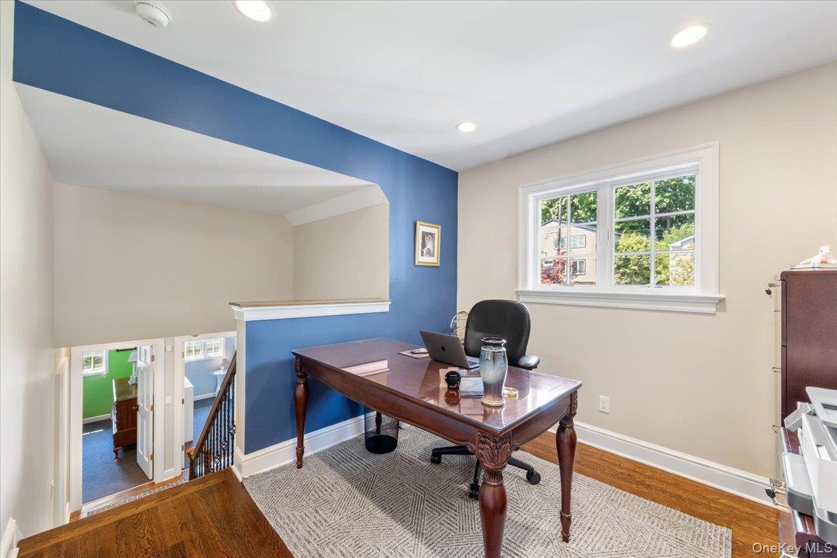 17 Hemlock Road