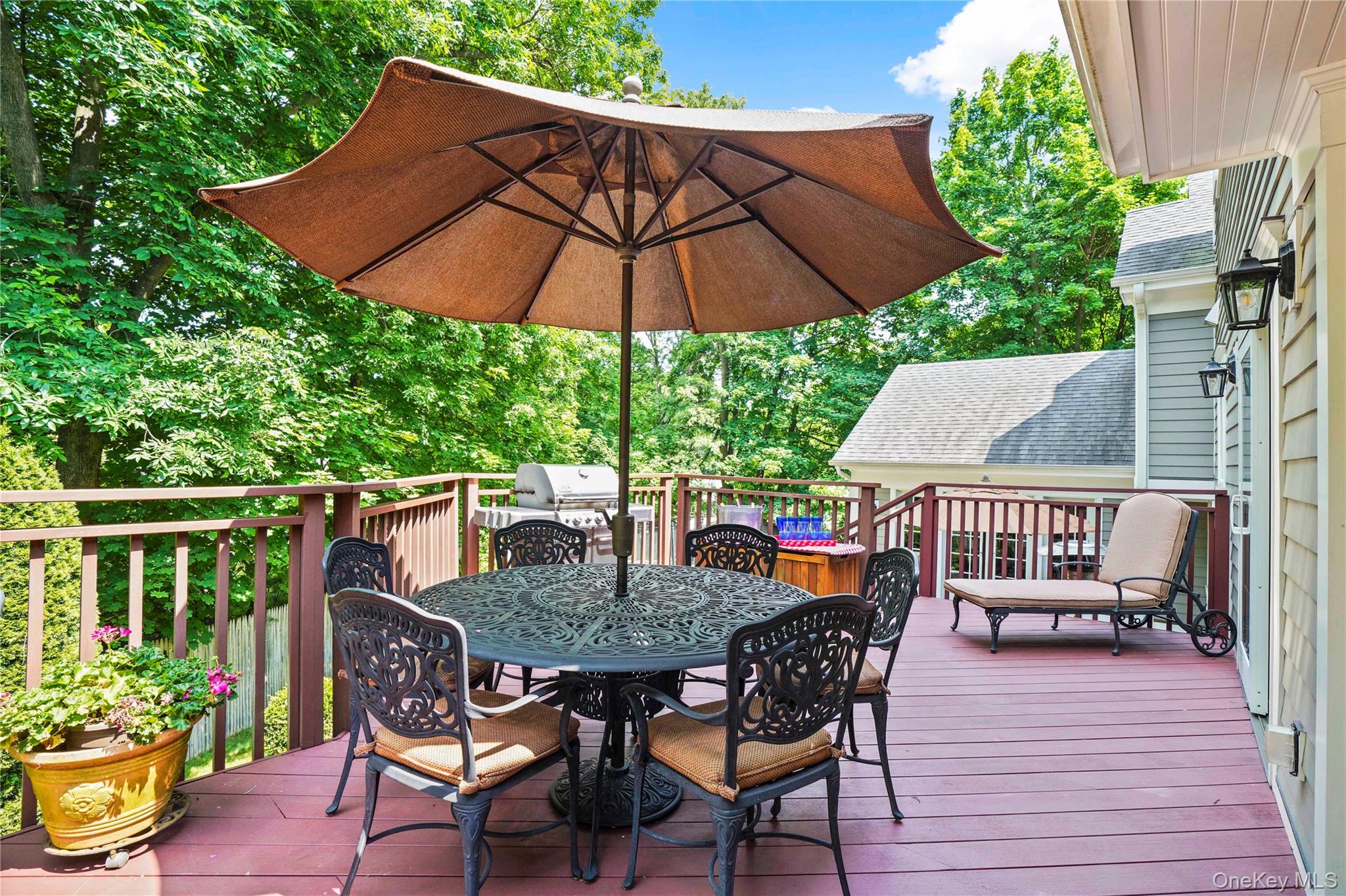17 Hemlock Road