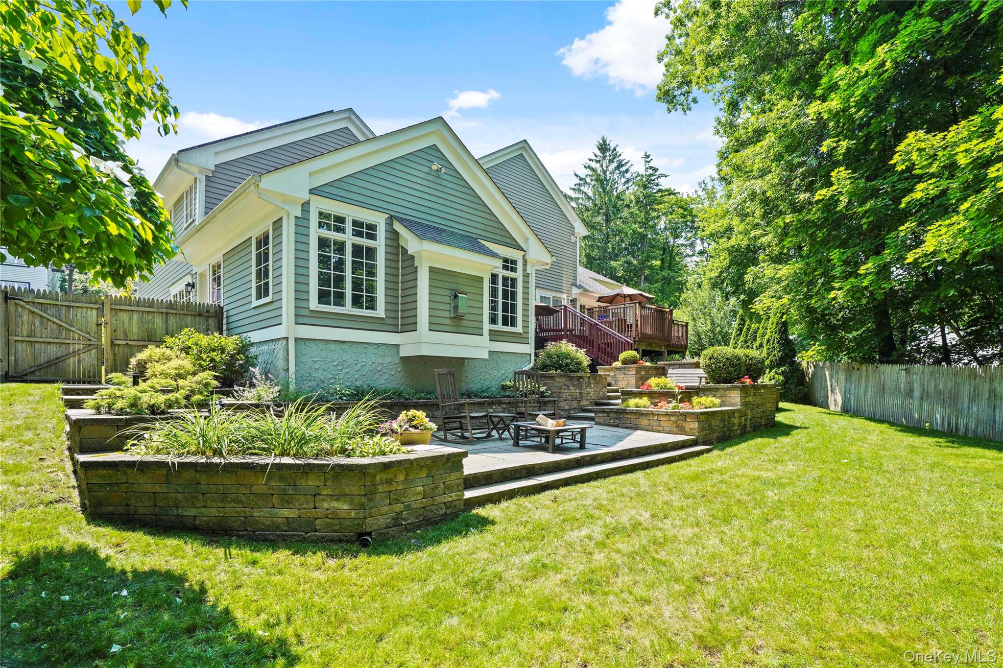17 Hemlock Road