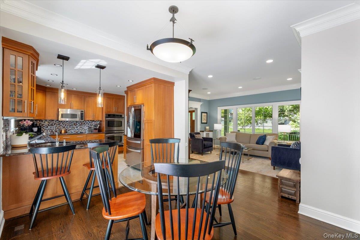 17 Hemlock Road