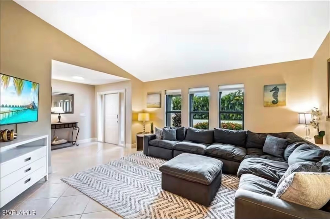 609 SW 32nd TER