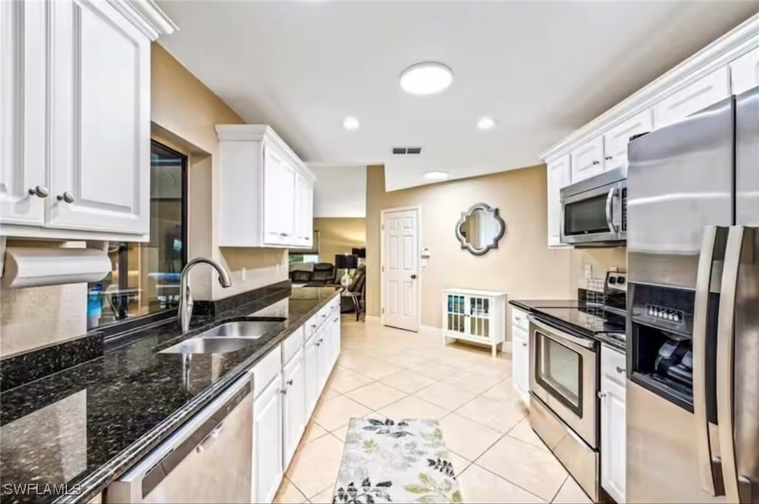 609 SW 32nd TER