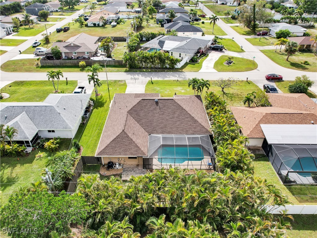 609 SW 32nd TER