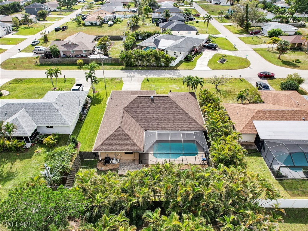 609 SW 32nd TER