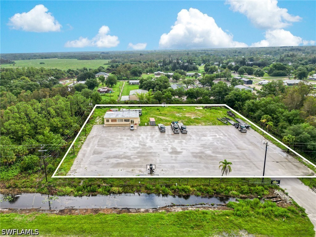 16070 Tamiami TRL