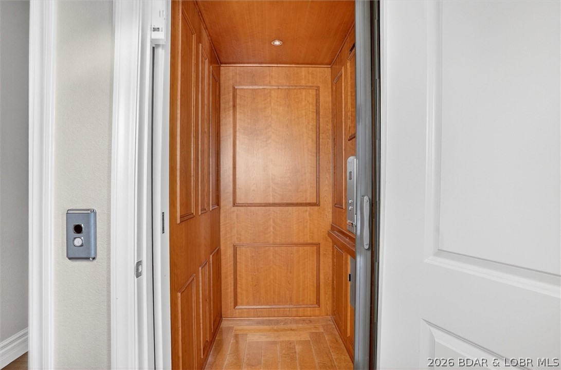 32 Scena Court