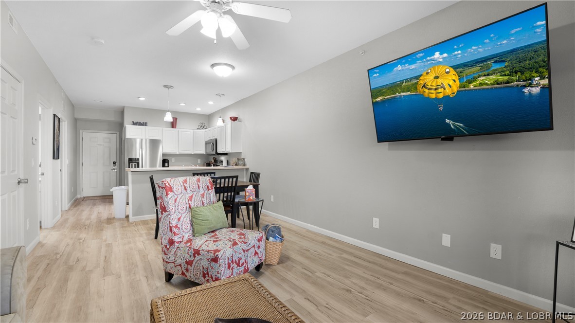 4935 Robins Circle 233