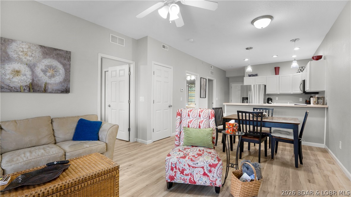 4935 Robins Circle 233
