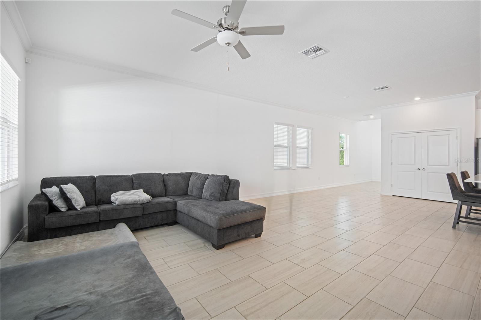 7703 S KISSIMMEE ST