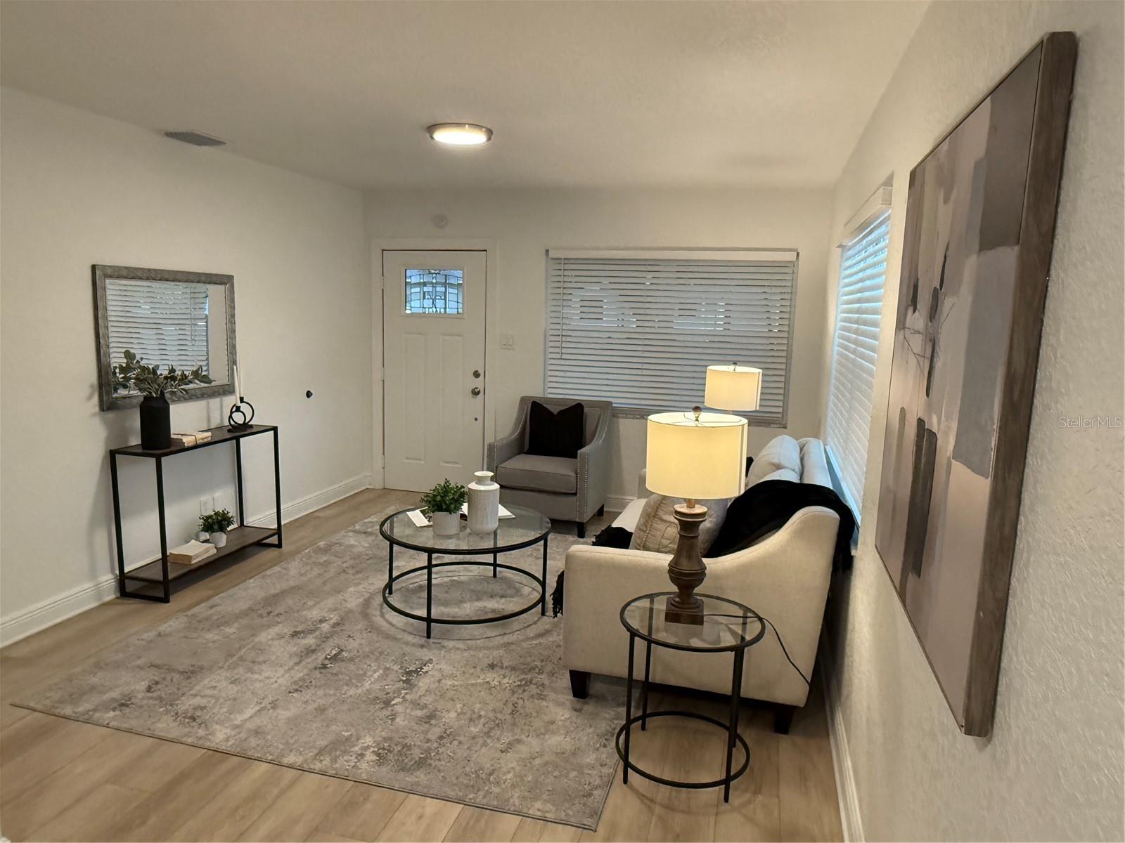 1913 W SAINT CONRAD ST
