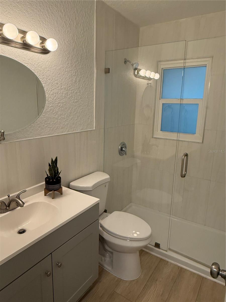 1913 W SAINT CONRAD ST
