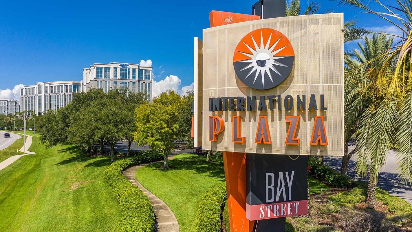 6605 N NEBRASKA AVE #14