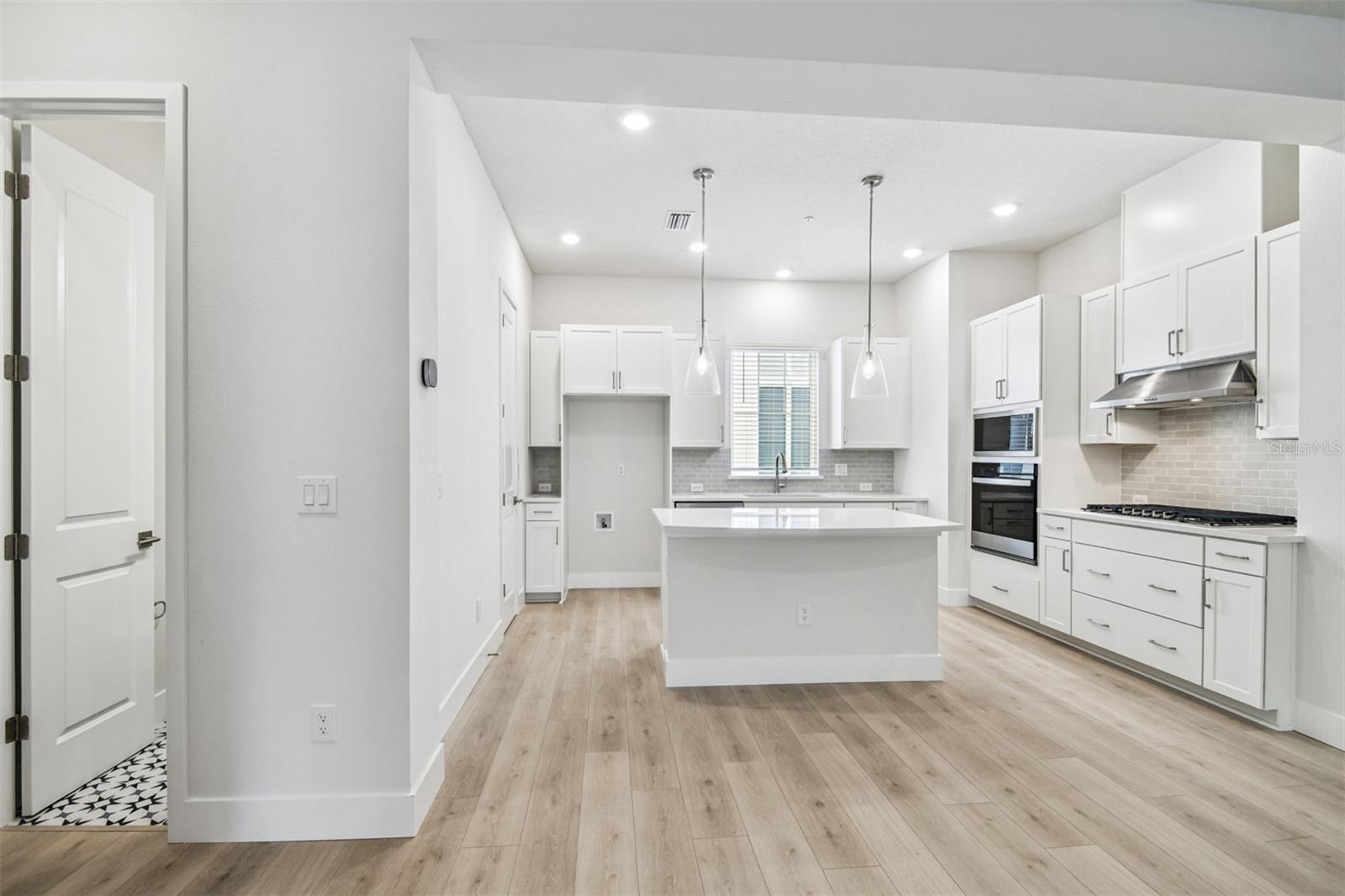 6605 N NEBRASKA AVE #14