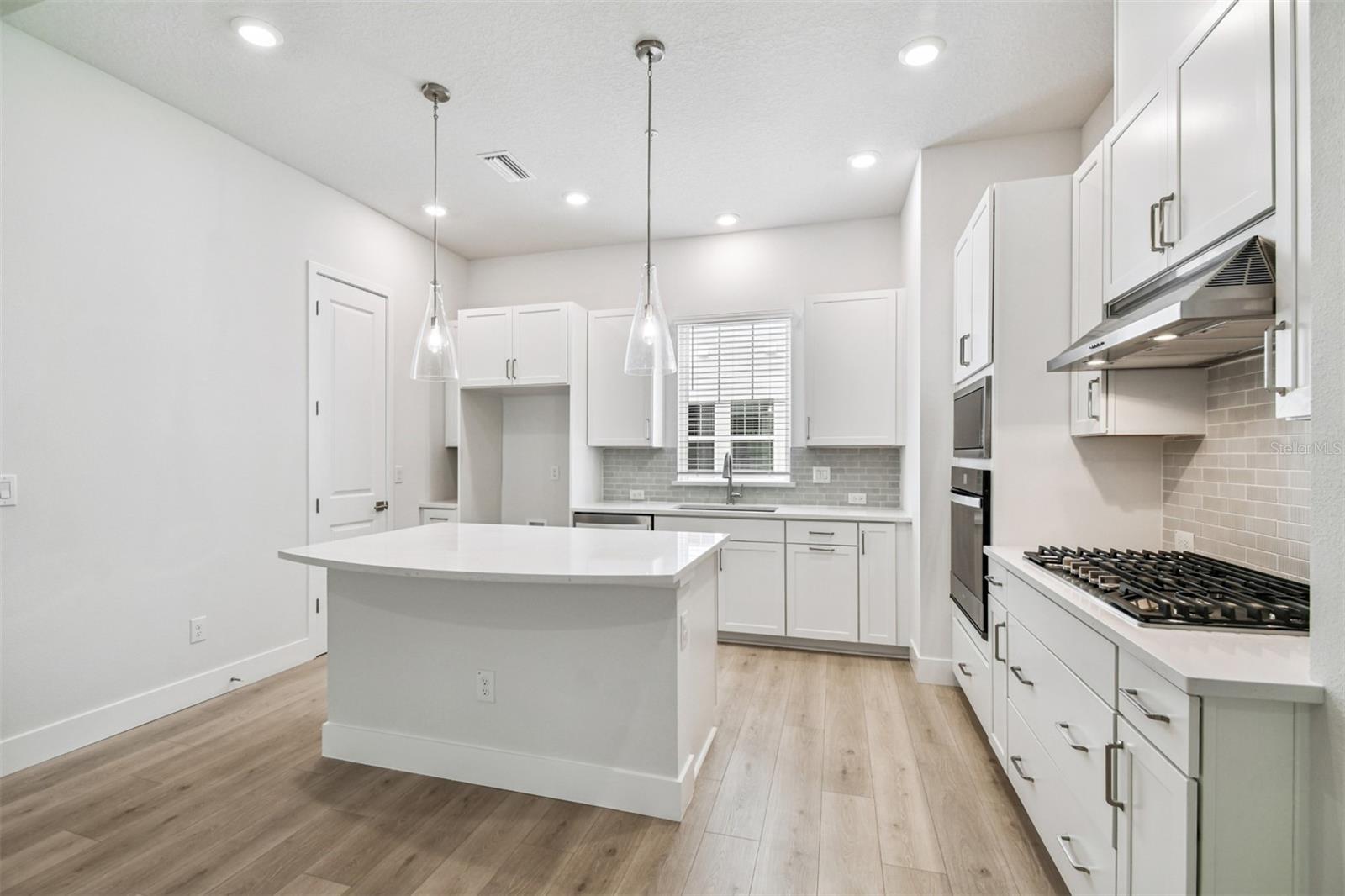 6605 N NEBRASKA AVE #14