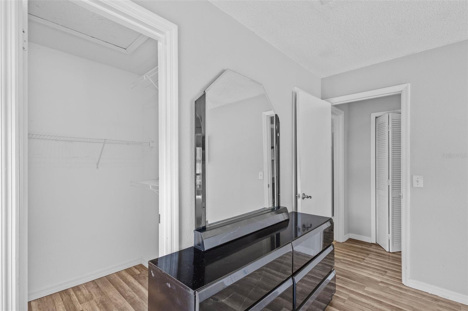 9481 HIGHLAND OAK DR #305