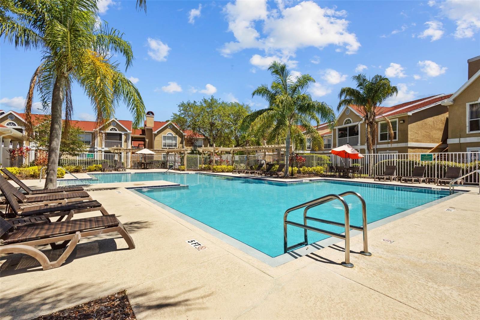 9481 HIGHLAND OAK DR #305