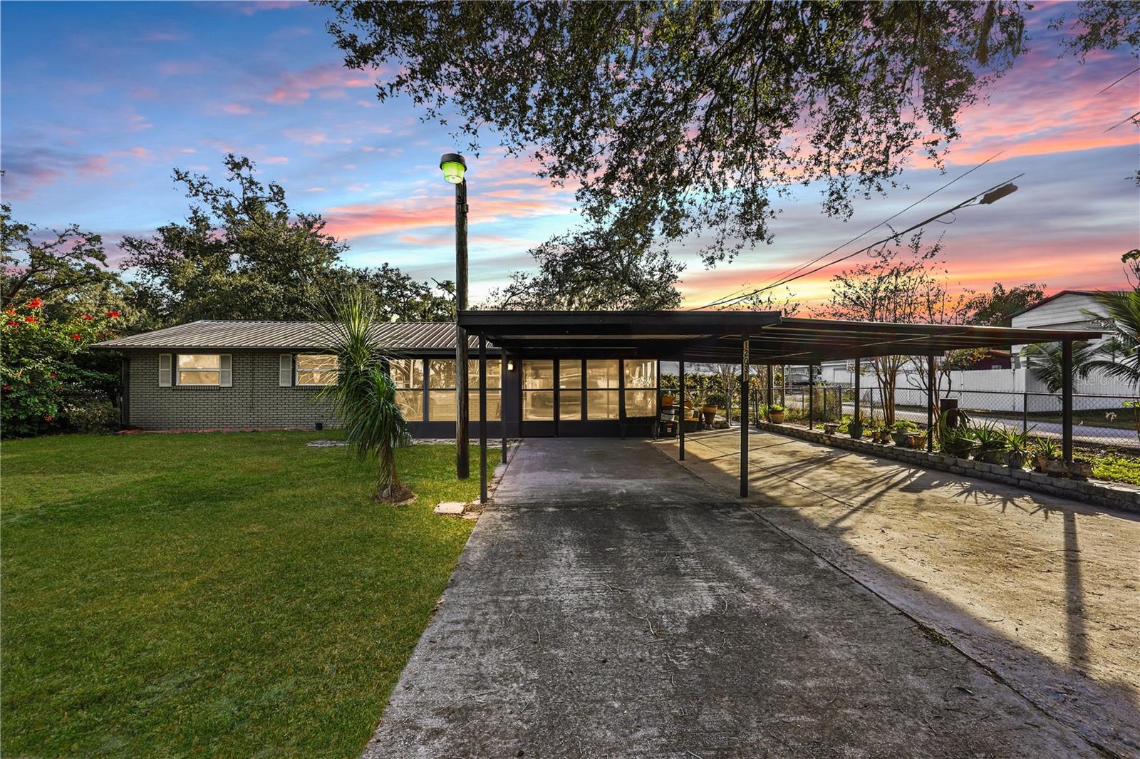 12031 E OLD HILLSBOROUGH AVE