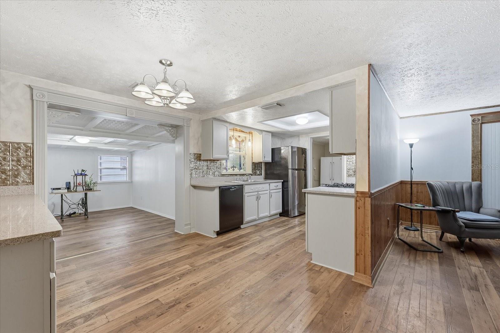 12031 E OLD HILLSBOROUGH AVE