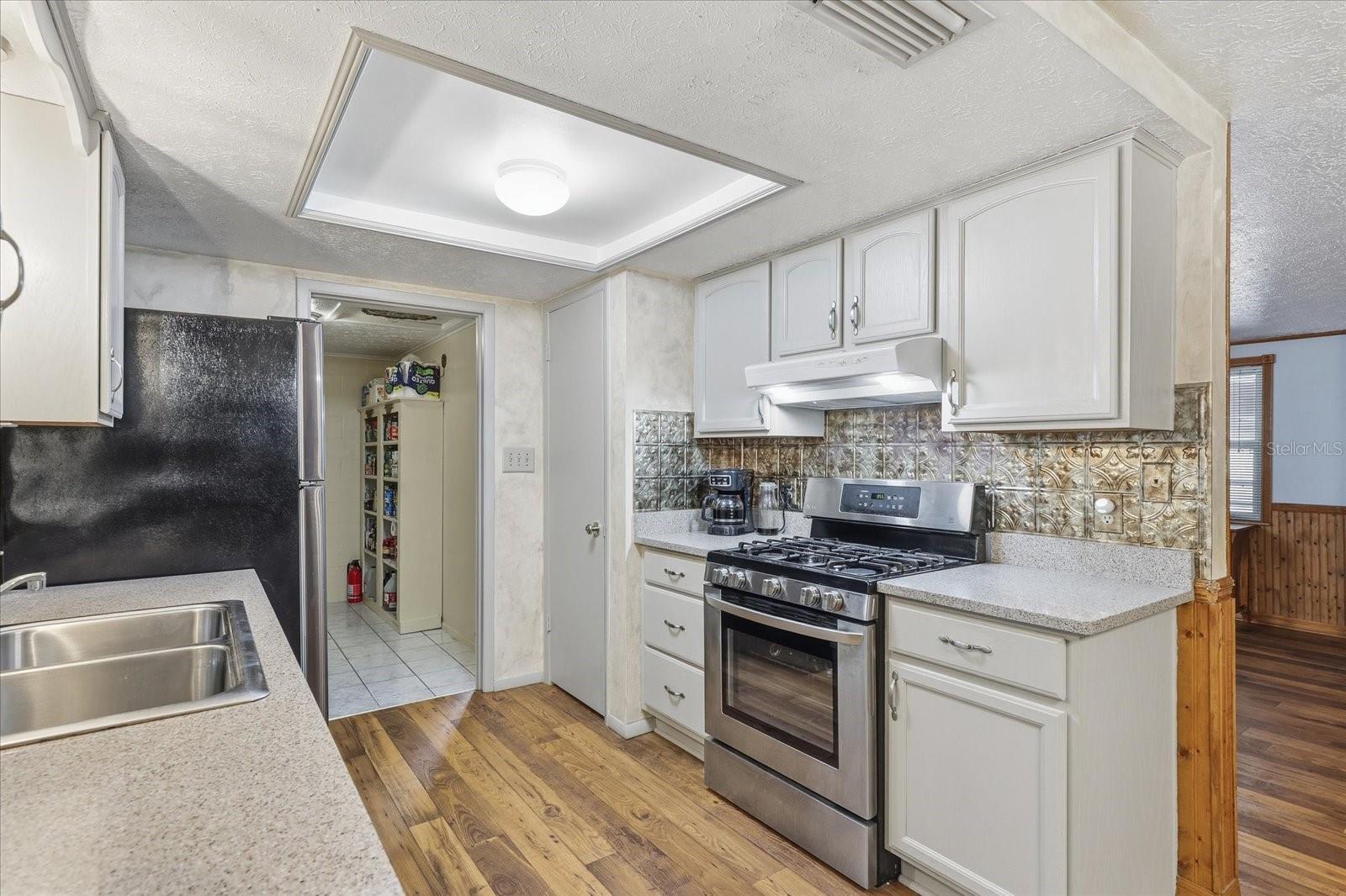 12031 E OLD HILLSBOROUGH AVE