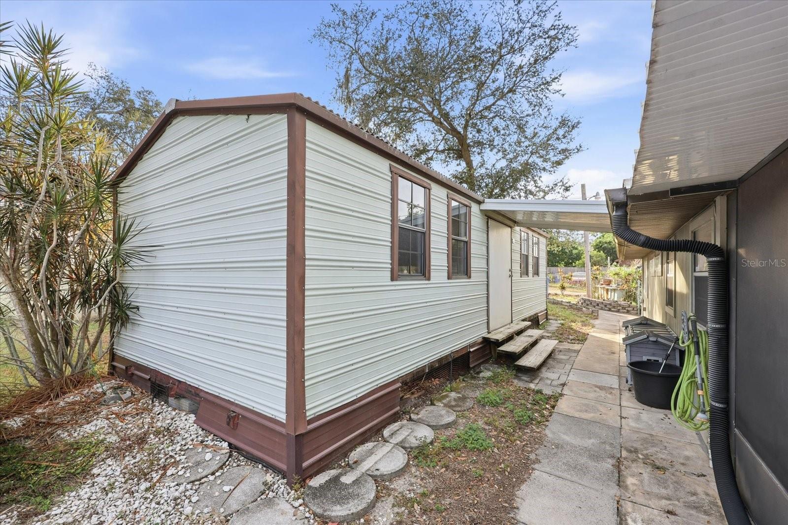 12031 E OLD HILLSBOROUGH AVE