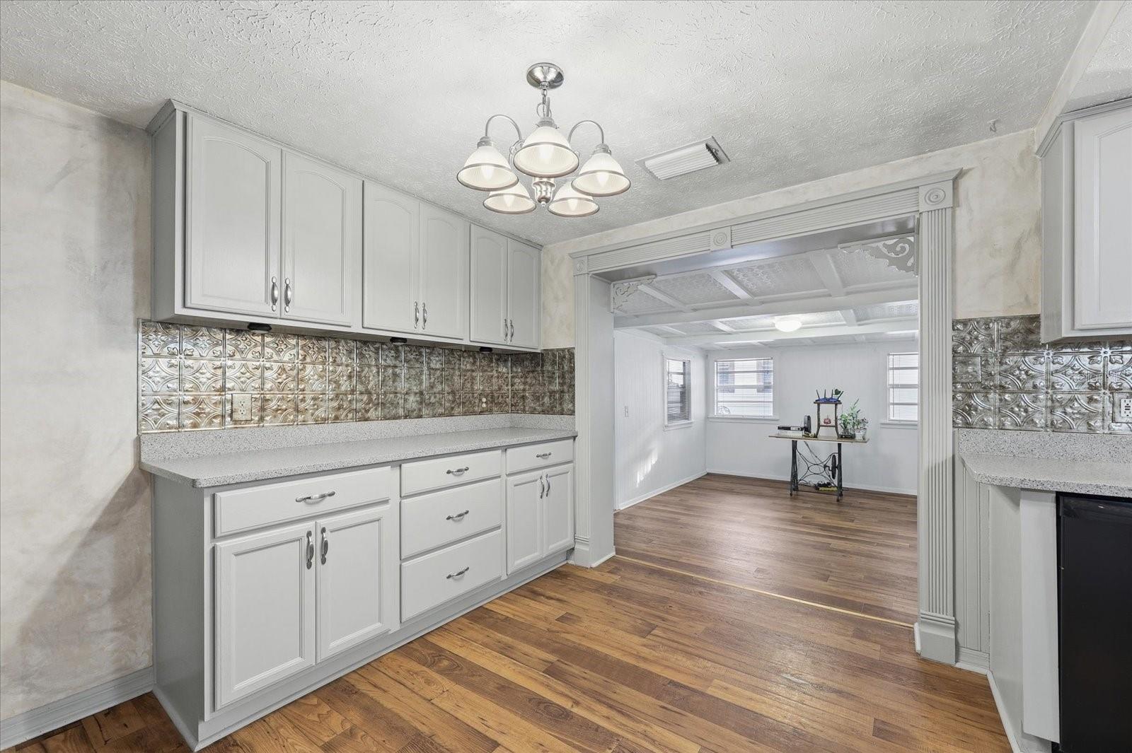 12031 E OLD HILLSBOROUGH AVE