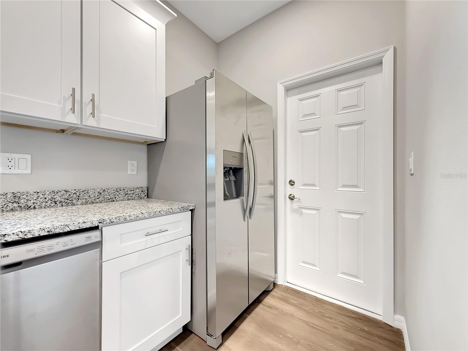 5020 FINDERS COURT