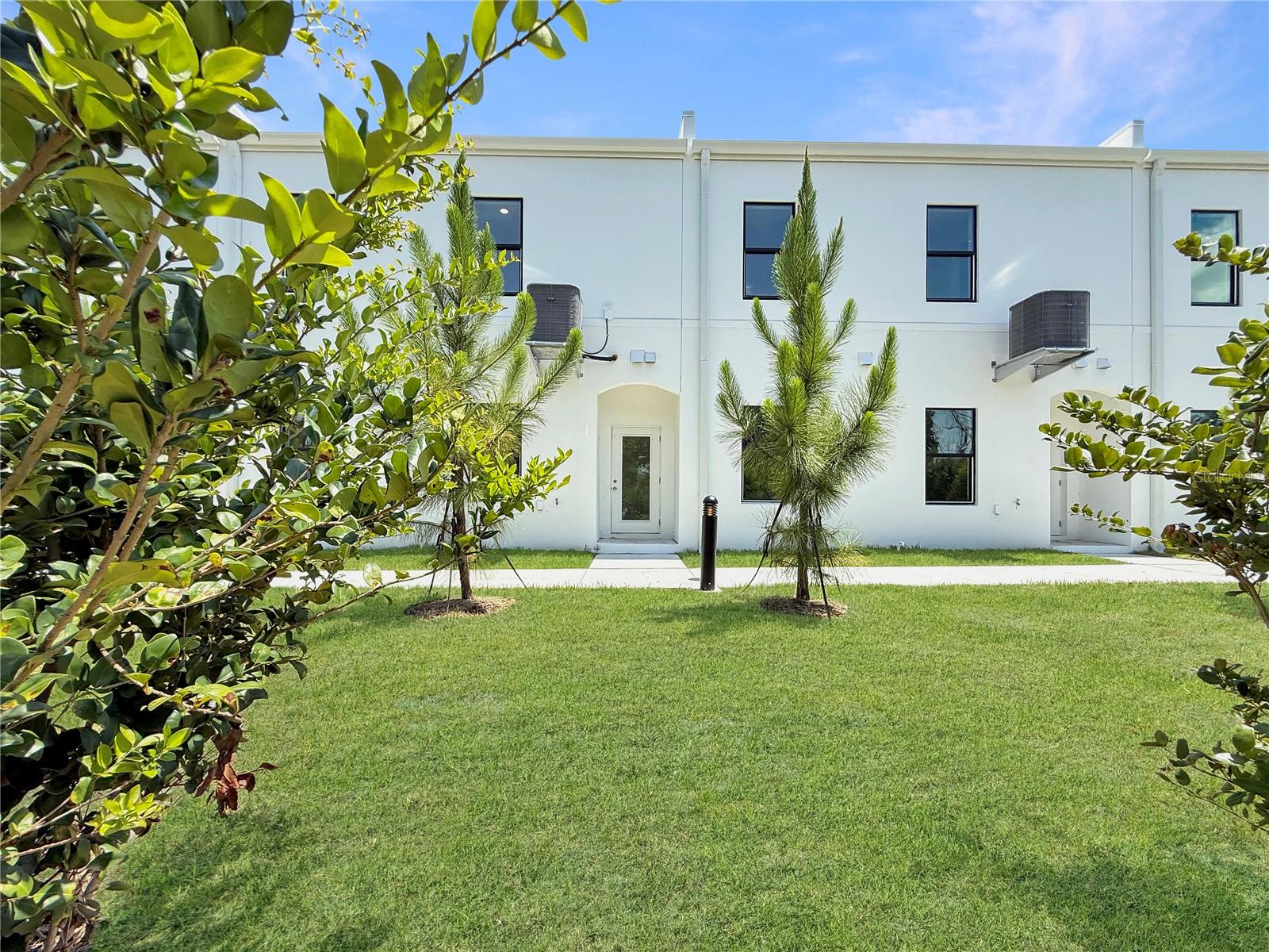 4345 CAMBIO GARDENS CT